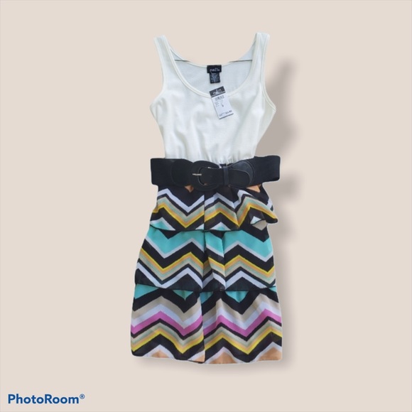 🆕️ Rue21 chevron mini dress - Picture 1 of 3